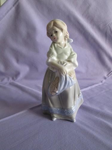 Porzelanfigur junges mädchen - porzelanfigur,