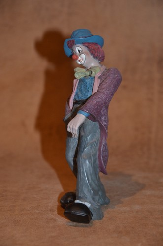 Gilde clown stehend hand in - gilde, stehend,